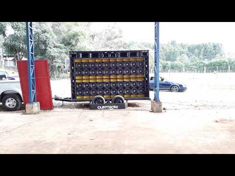 Carretinha demolidora em ação