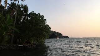 preview picture of video 'Ashtamudi Lake - kollam'