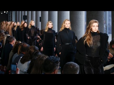 Max Mara | Full Show-HD | Mialn Fashion Week | Fall/Winter 2017/2018