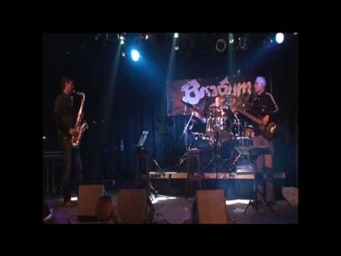 Drummer JS - SESSION SERIE : Drumdemo live @ Brogum 2007, Part 2.