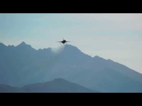 USAF F-16 - High speed pass - Warbirds over Wanaka 2018
