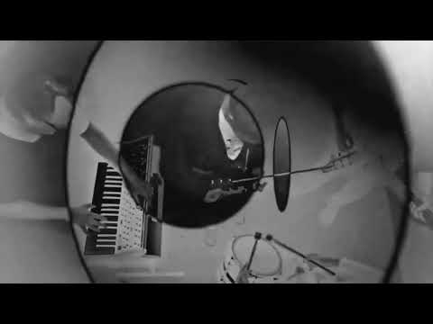 Les Big Byrd: "Diamonds, Rhinestones and Hard Rain" (OFFICIAL VISUAL) - visuals By Jenny Källman