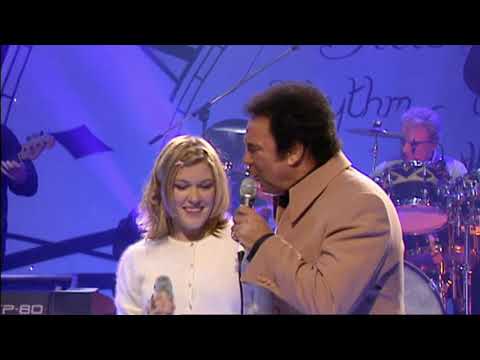 Tom Jones & Cerys Matthews - Baby It's Cold Outside - Jool's Annual Hootenanny - 31st December 1998