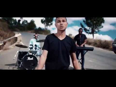 MYRINDRA   Hikopak`elatra(prod by ODYAI)clip officiel