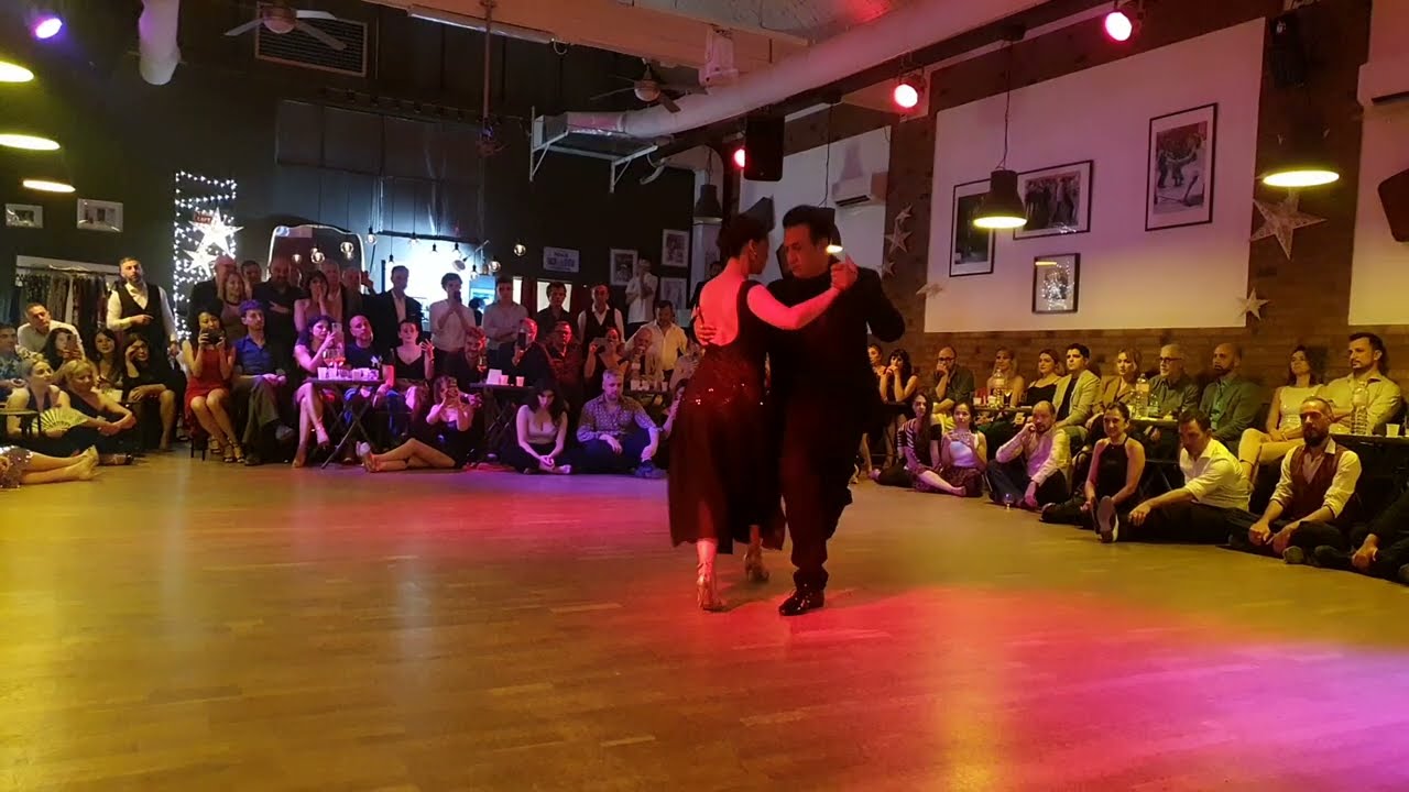 Mariano Chicho Frumboli y Juana Sepulveda - Milonguea del Ayer