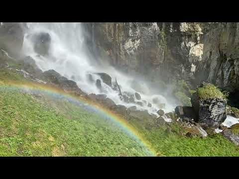 50 Most Famous Beautiful Piano Love Songs Of All Time