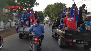 Download lagu BONEK JANCOK, DIBUN*H SAJA! - KONVOI AREMANIA mp3 Download lagu BONEK JANCOK, DIBUN*H SAJA! - KONVOI AREMANIA mp3