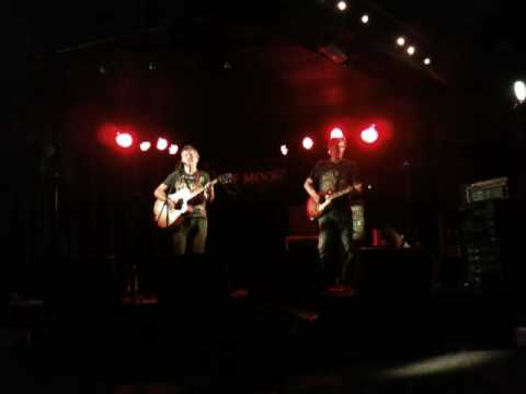 Johnny Warman & Gary Grainger perform: The Rolling Stones - Little Red Rooster