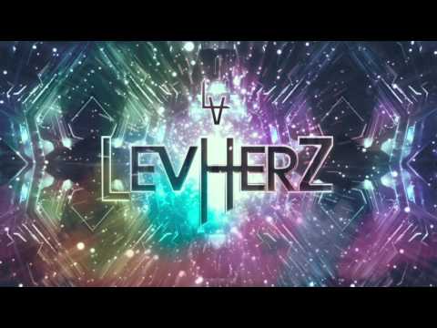 LevHerz - Famous (feat. Dana Rodriguez)