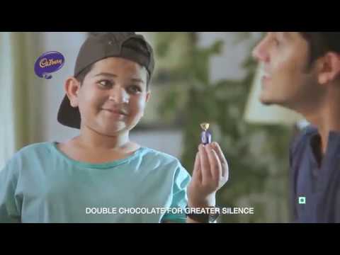 Cadbury Choclairs Gold 2017 ad 'Mooh Bandh'