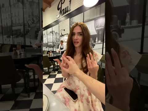 Sie hat 11 Finger? 😳