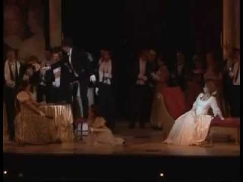 Manuela Kriscak  Brindisi  Traviata di Verdi, Fargo ND  (USA)