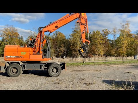 Köp Grävmaskin Doosan DX160W-3 med tiltrotator på Klaravik