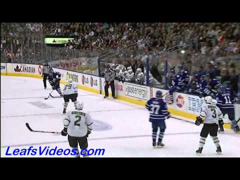 Stars @ Maple Leafs - Tyler Bozak Scores - 101122