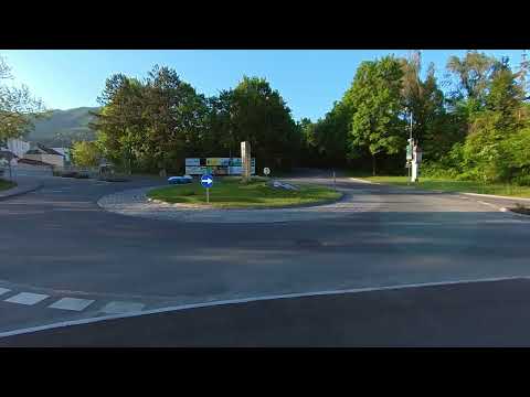 Velomobil Alpha 7 im Kreisverkehr