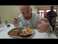 🇮🇳 Trying $1 Punjabi Kulcha // Indian Food Vlog