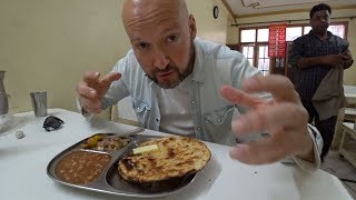 🇮🇳 Trying $1 Punjabi Kulcha // Indian Food Vlog - YouTube