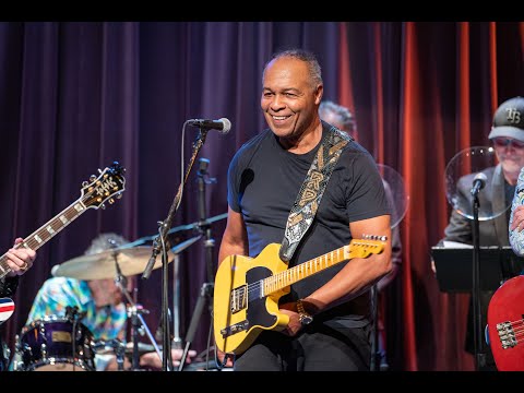 In Concert for Cancer with Ray Parker Jr. "You Can't Change That"