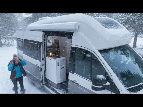 SNOW CAMPING WITH A STOVE IN A COMFORTABLE VAN