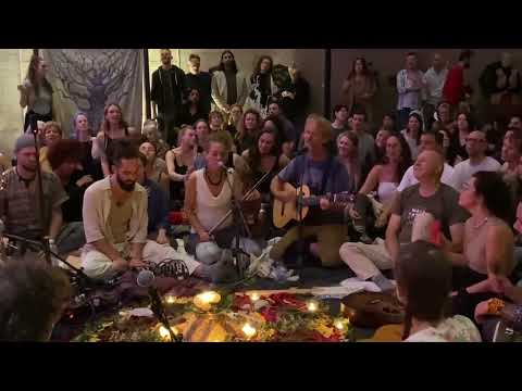 Yopi & Lotta- "Sacred Fire" (live)