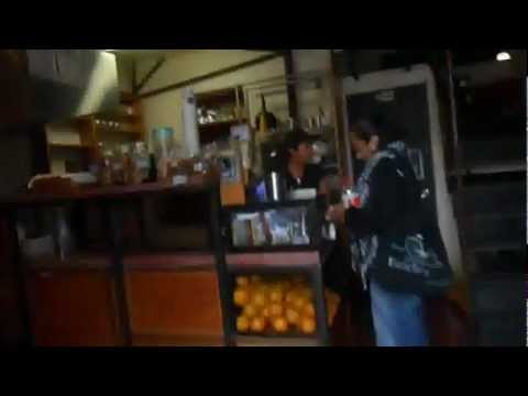 Visitando o Café Brújula na García Vigil