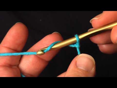 How to Crochet: Chain Stitch by moogly