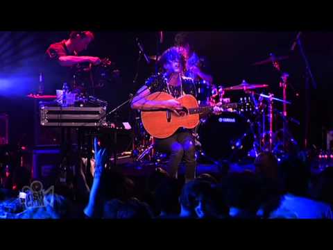 Mystery Jets - Two Doors Down (Live in Sydney) | Moshcam