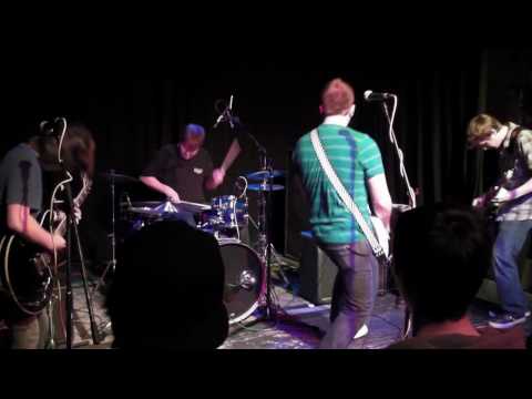 Keno - Attack/Defend | Live at the Vaudeville Mews