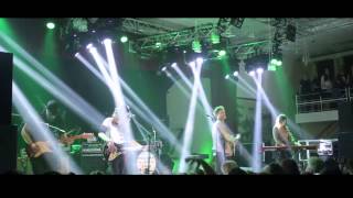 Walking On Cars - Hand In Hand