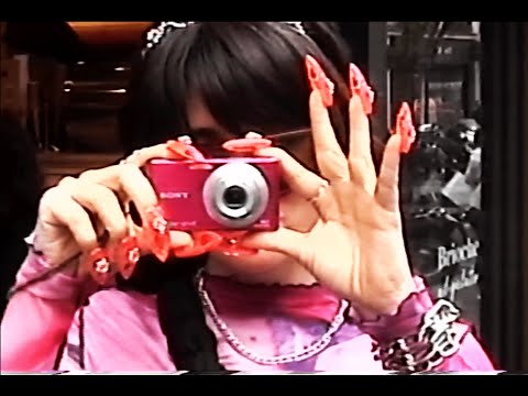 Maïcee - Hugs & Kisses (Official Video)