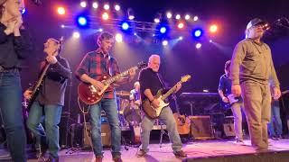 Cravin Melon AND Far Too Jones performing Come Undone (live)