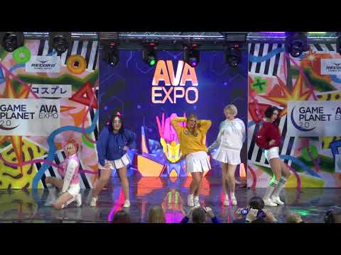 AvaExpo 2017 - Day 2 - 7 - Red Velvet - Ice Cream Cake dance cover by UDMS