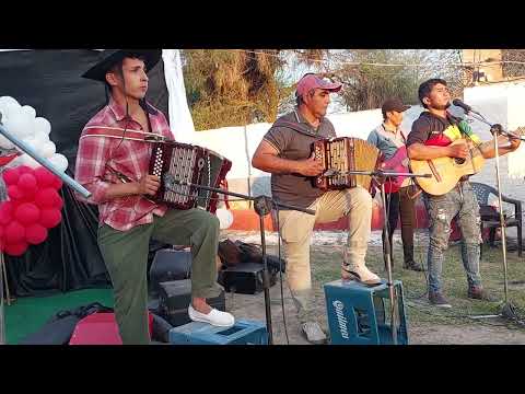 Kico Segovia y su conjunto cumple de Elias Gonzales Misión nueva Pompeya Chaco 