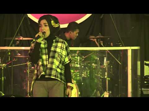 Performance Show 10 Besar: RAHMI (Aceh) - Girl On Fire