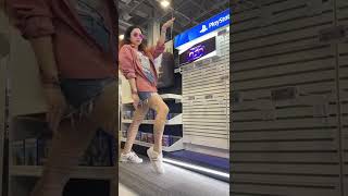 Public Pantyhose Silly Dance - White Tiger Tights Legs, Sexy Patterned Nylons Hosiery Girl Model