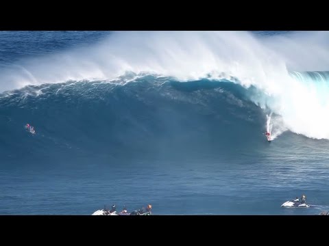 Big Wave Surfing at Jaws Peahi in Maui Hawaii