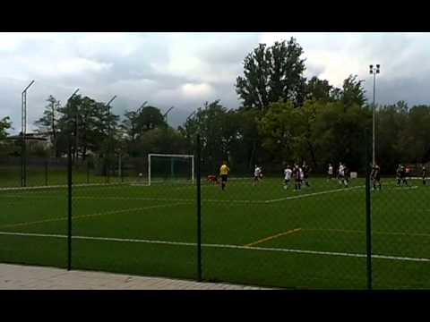 Wicher Kobyłka - AON Rembertów karny Wojtka Bieńkowskiego