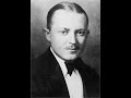 Bix Beiderbecke Orch. - I DON'T MIND WALKING IN THE RAIN - 1930