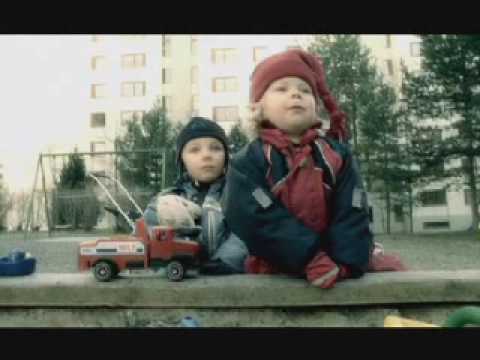 Meidän äiti tekee teidän äitien ruuat