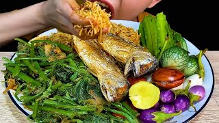 Download lagu Fried Fish With Jengkol ( DOGFRUIT ) Spicy Fish Paste * MUKBANG SOUNDS * mp3