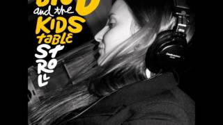 Drink me down - Big D and the Kids table