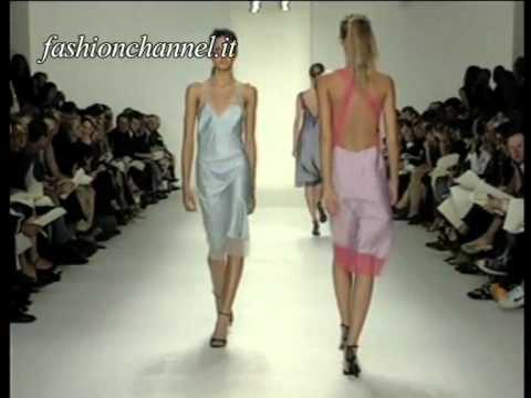 "Calvin Klein" Spring Summer 2001 New York 4 of 4 pret a porter woman by FashionChannel