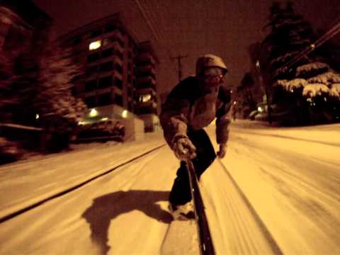 Snowboarding: Queen Anne Ave. TEST RUN 1 GoPro HD