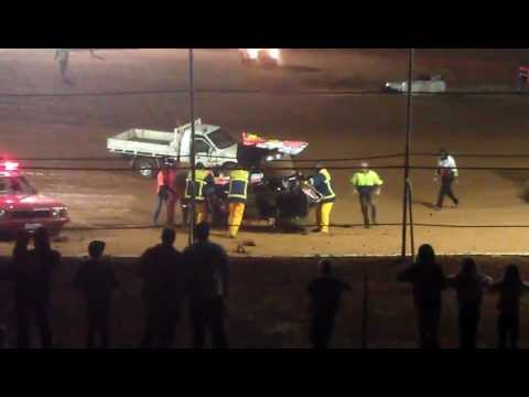 carrick speedway january 7th sprintcar final (tas vs usa part1)
