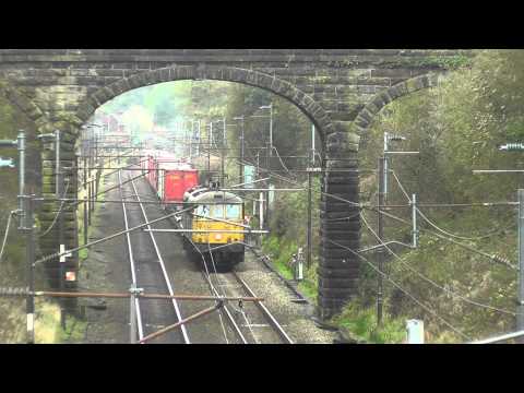 86639/86632 4z83 Crewe - Coatbridge liner 25th October 2013