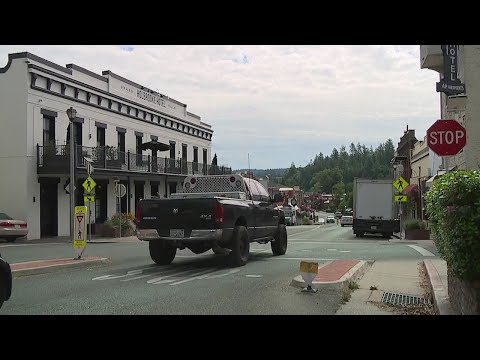 Destination: Go inside the Holbrooke Hotel