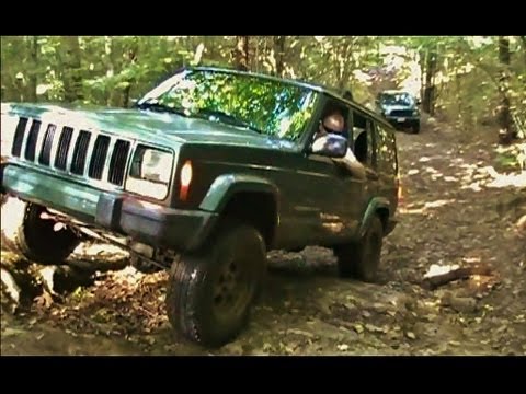 2 Lifted Jeep XJ's off-road