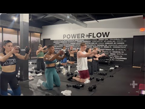 45 MIN GLUTES, SHOULDERS & ABS TRAINING