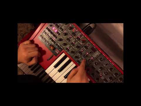 1 Minute or Less Synth Lesson: Pinch Harmonics!