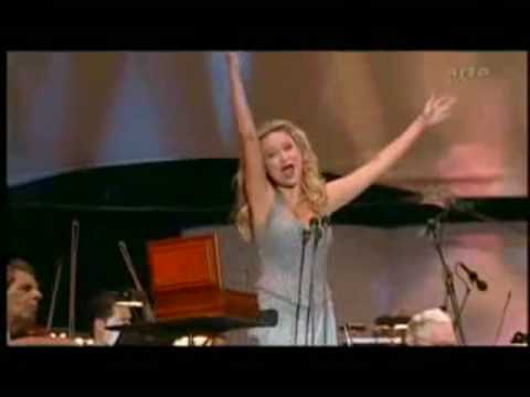 Kristin Chenoweth - Glitter And Be Gay